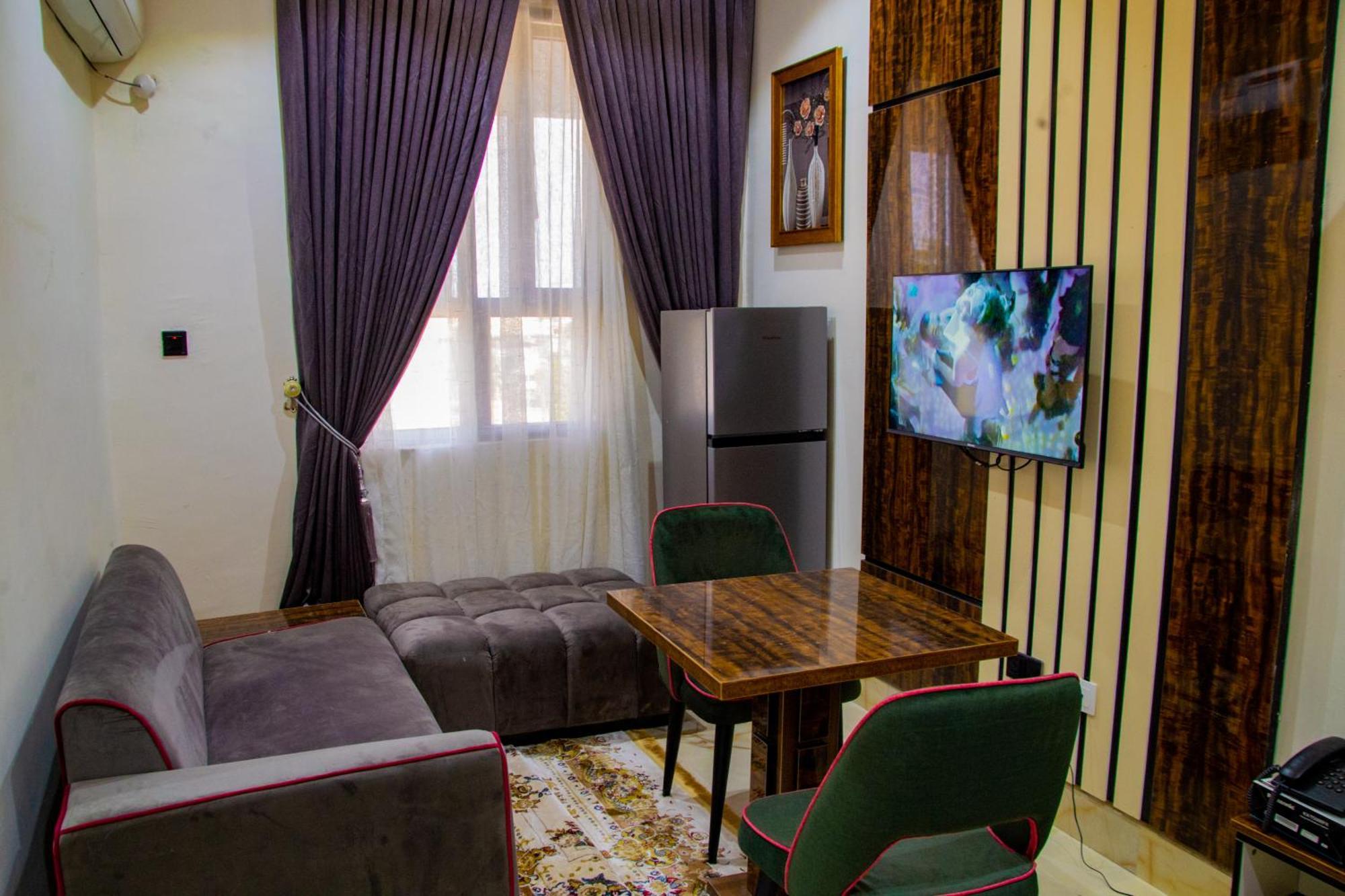 Radissononyx Apartment And Suite Awka Buitenkant foto