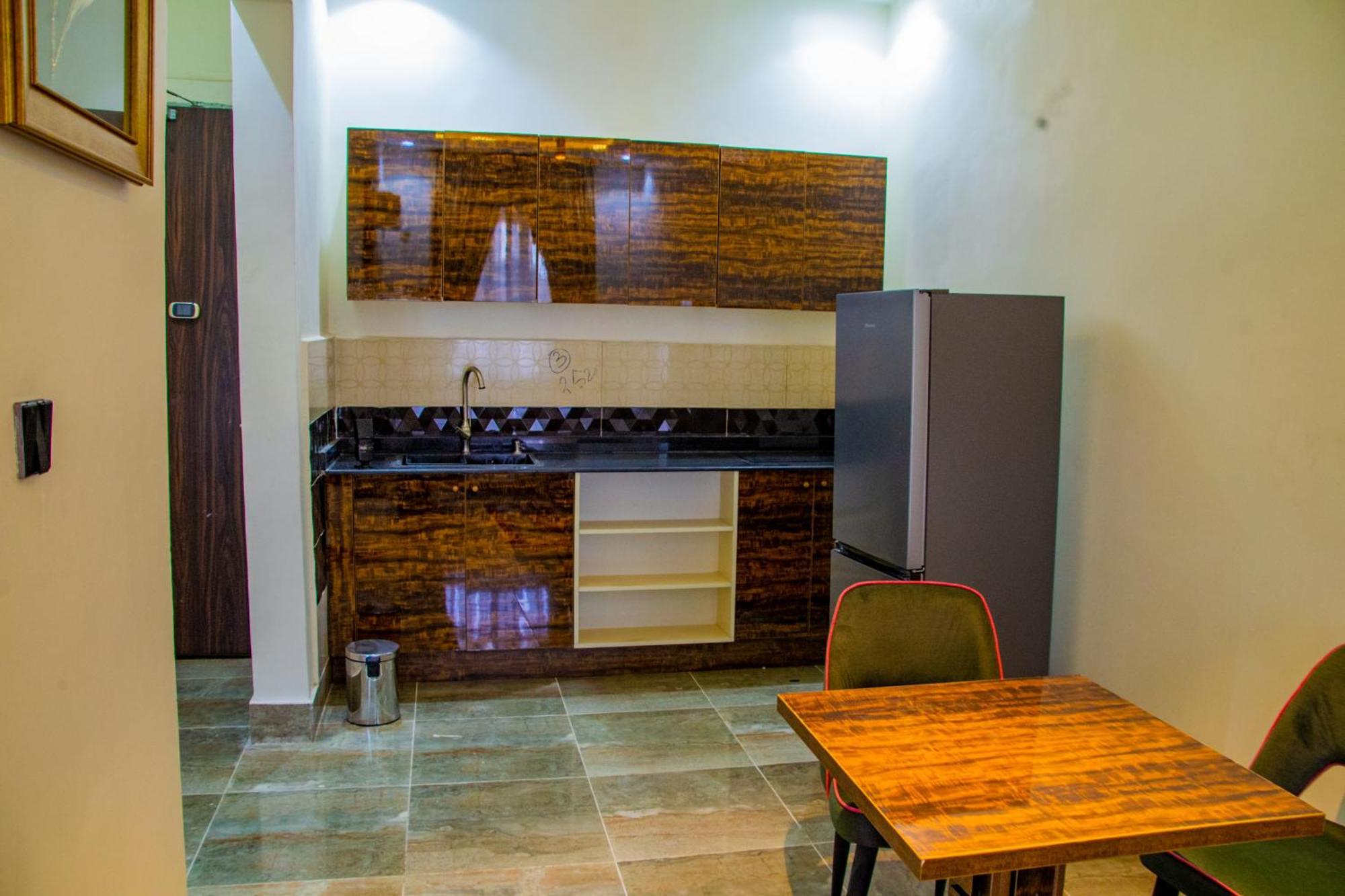 Radissononyx Apartment And Suite Awka Buitenkant foto